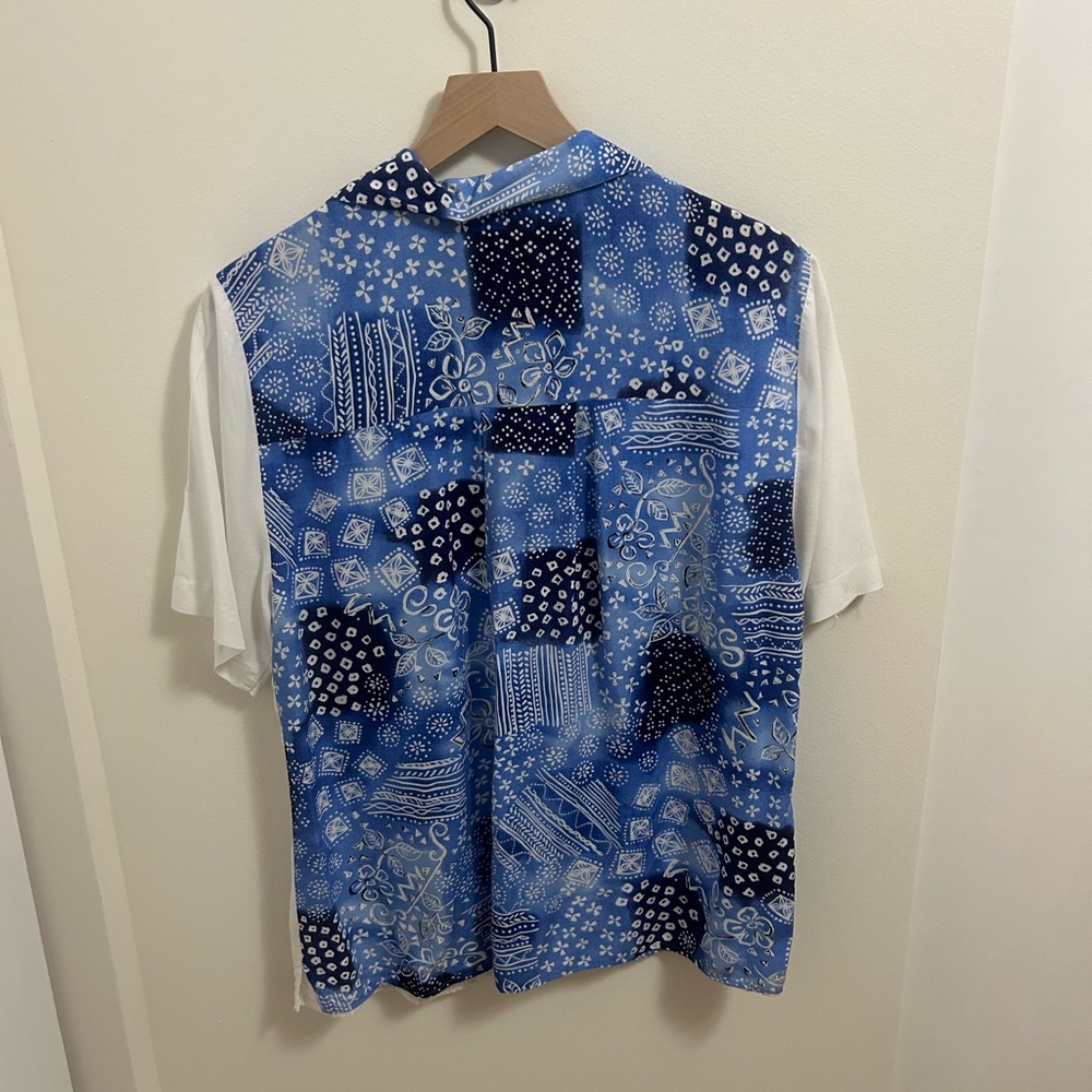 Vintage patterned button up shirt - Picture 2 of 3